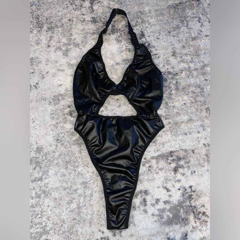 No brand // Bought from Shein // XS but fits more like a S